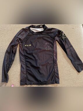 Fuji Kids' Black Long-Sleeve Performance Rash Guard